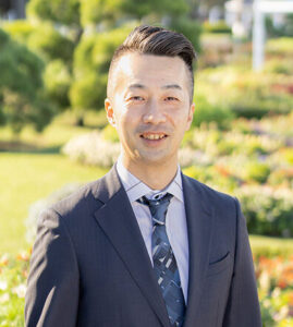 長岡真也 行政書士